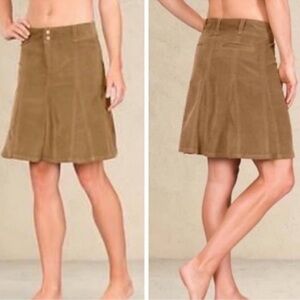 Athleta Brown Mini A-Line corduroy Skirt size 2 in perfect condition!